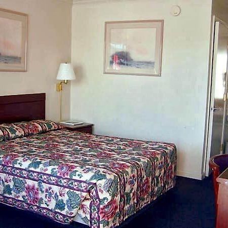 Economy Inn Monterey Seaside Eksteriør billede