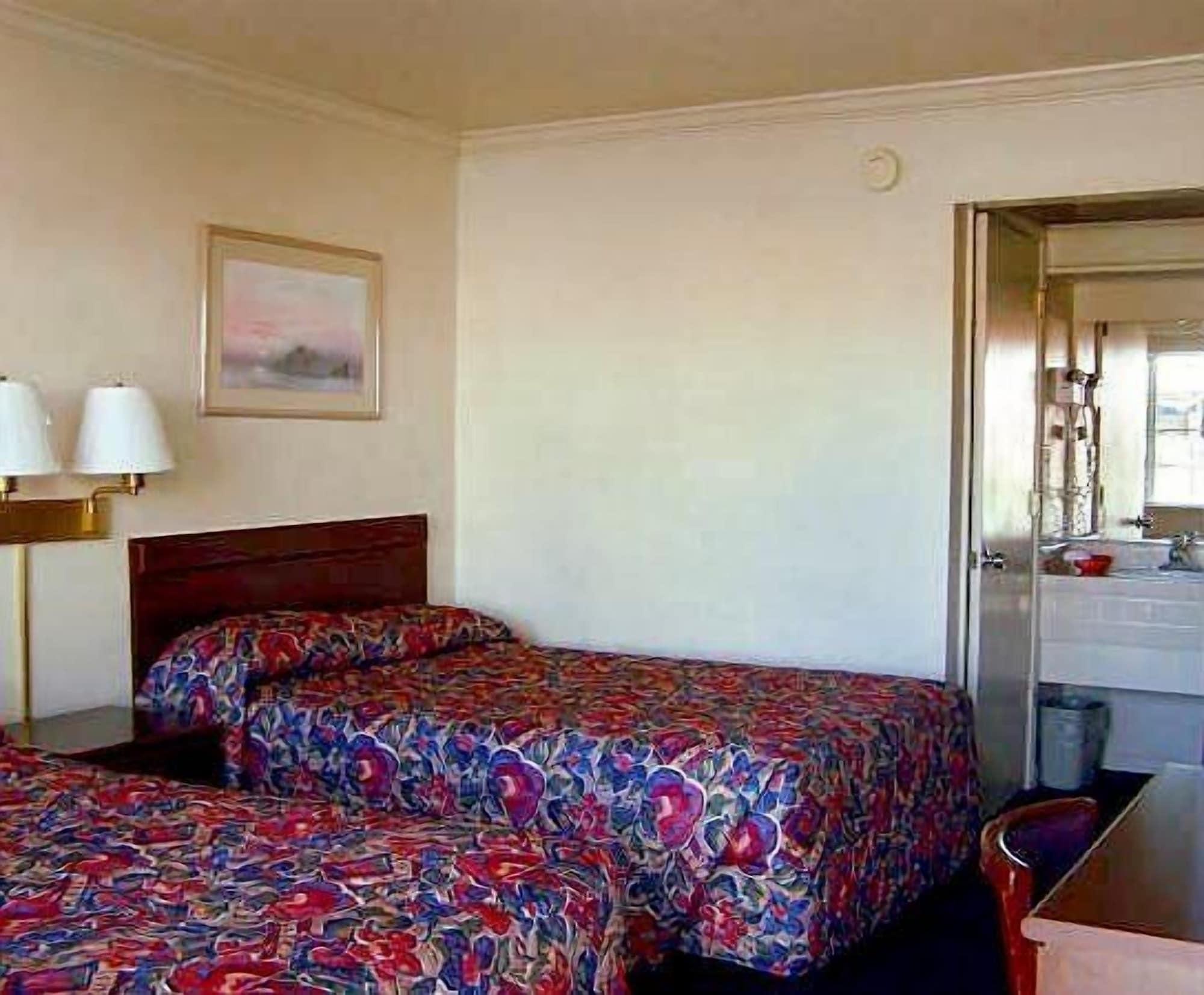 Economy Inn Monterey Seaside Eksteriør billede