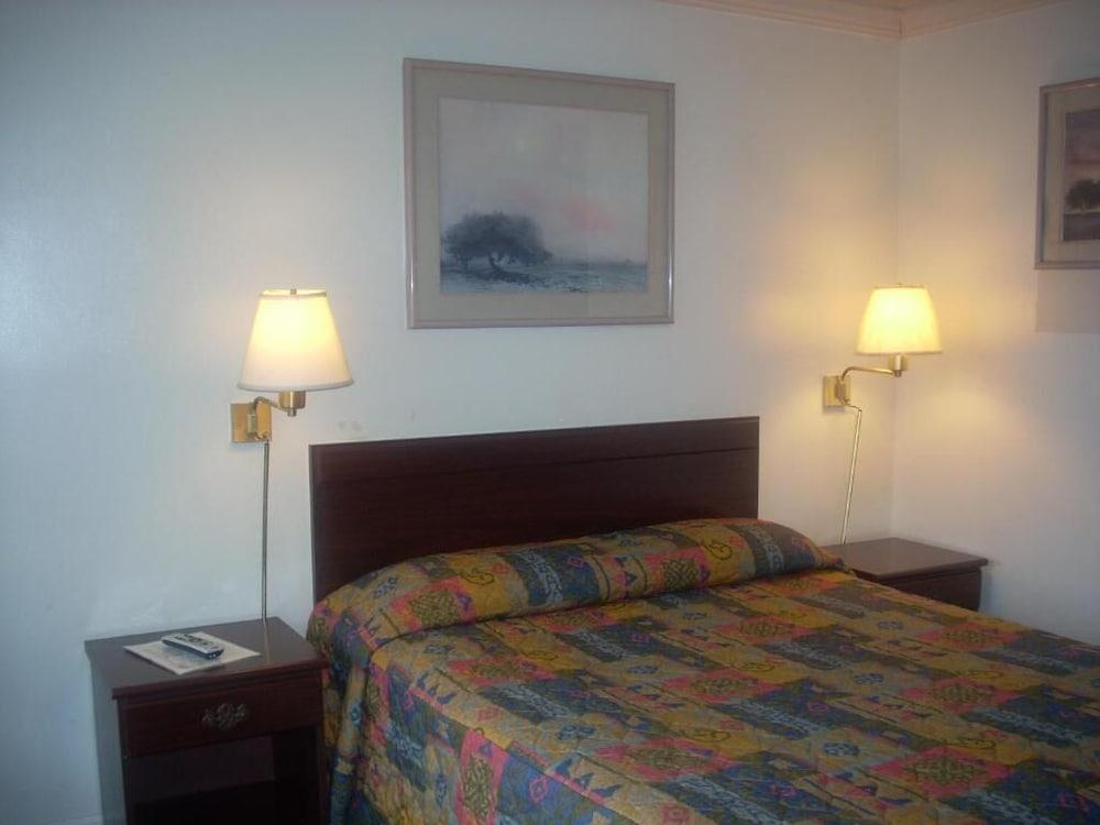Economy Inn Monterey Seaside Eksteriør billede