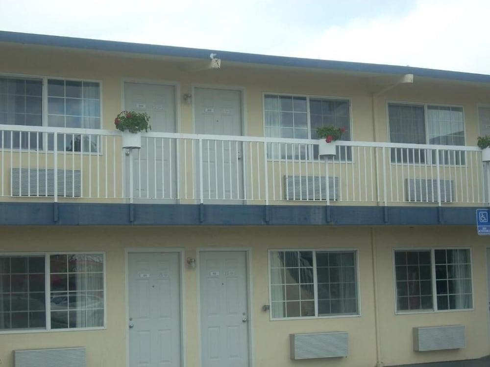 Economy Inn Monterey Seaside Eksteriør billede